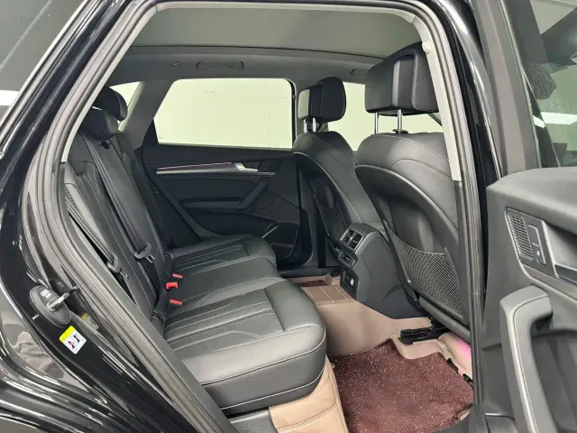 Audi Q5L — Фото автомобиля 17