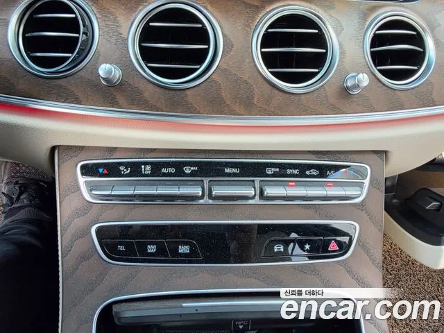 Mercedes-Benz E-Class W213 — Фото автомобиля 10