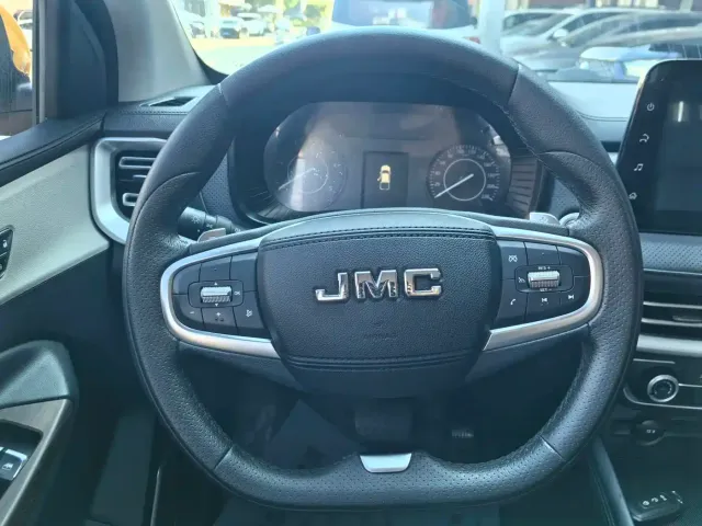 JMC Vigus 7 — Фото автомобиля 12