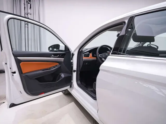 Volkswagen Bora — Фото автомобиля 12
