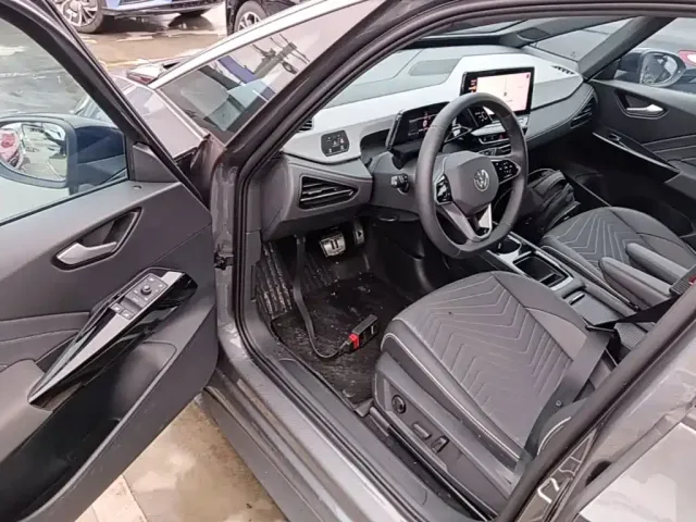 Volkswagen ID.3 — Фото автомобиля 15