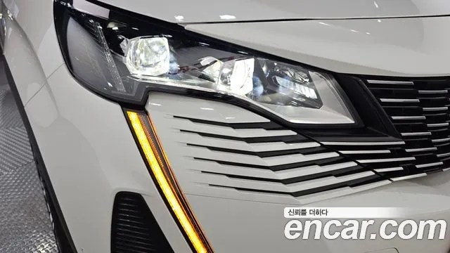 Peugeot 5008 Generation 2 — Фото автомобиля 22