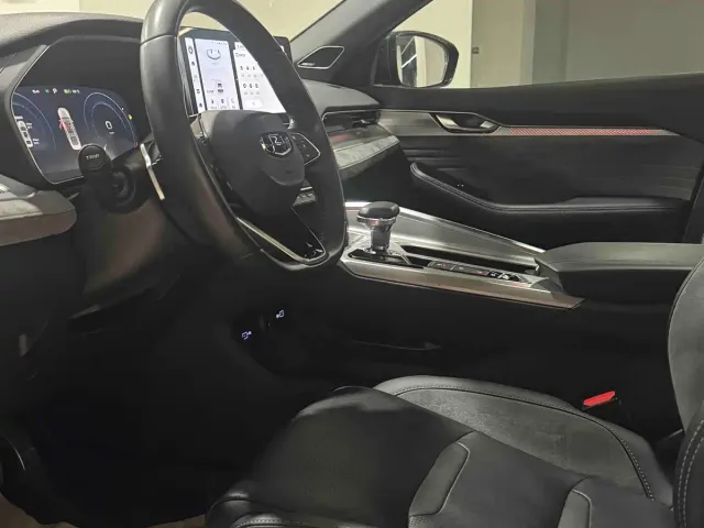 Geely Xingrui — Фото автомобиля 9