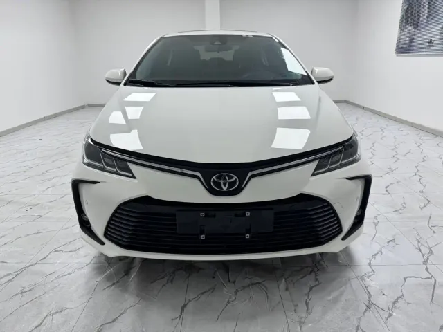 Toyota Corolla — Фото автомобиля 2