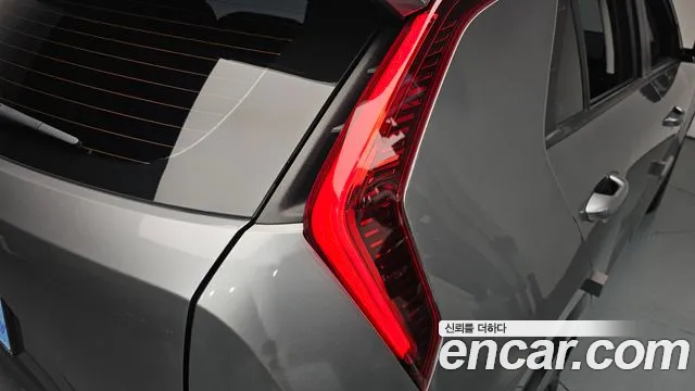Kia Niro — Фото автомобиля 20