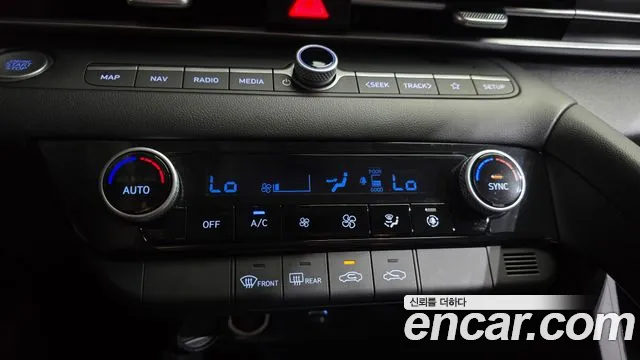 Hyundai Avante CN7 — Фото автомобиля 30