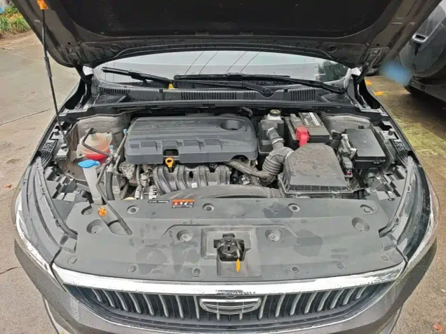 Geely Emgrand — Фото автомобиля 19