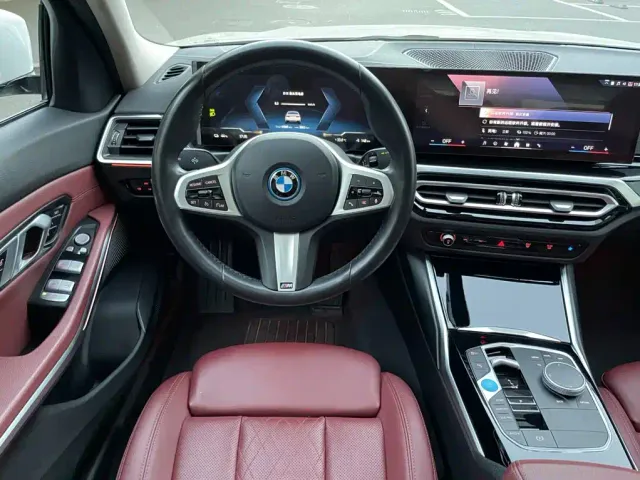 BMW i3 — Фото автомобиля 11
