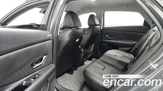 Hyundai Avante — Фото автомобиля 18
