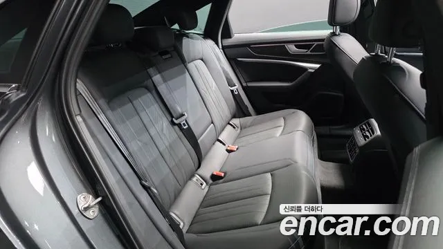 Audi A6 C8 — Фото автомобиля 17
