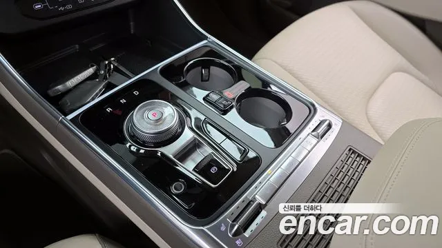 Kia Canival Новый Carnival 4 поколение Бензин 4 места Hi-Limousine — Фото автомобиля 9
