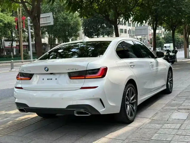 BMW 3 Series — Фото автомобиля 5