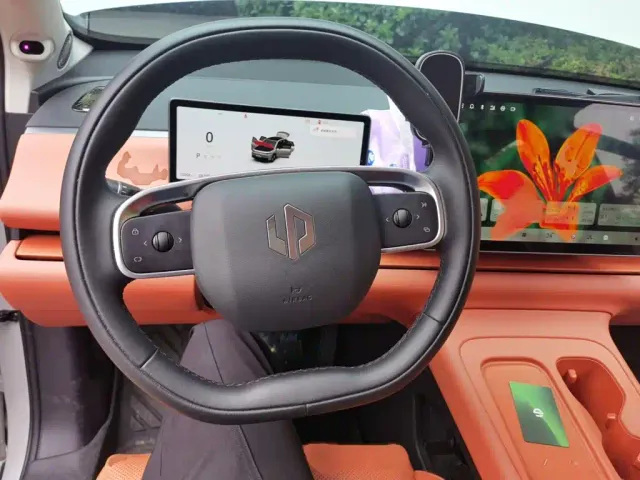 Leapmotor C10 — Фото автомобиля 2