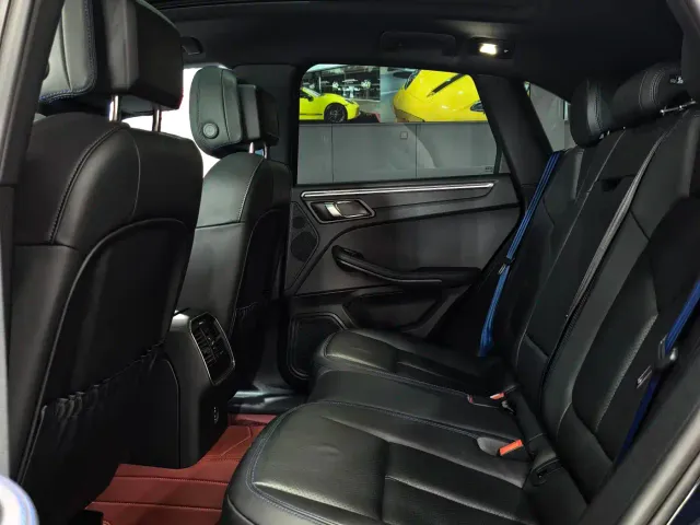 Porsche Macan — Фото автомобиля 13