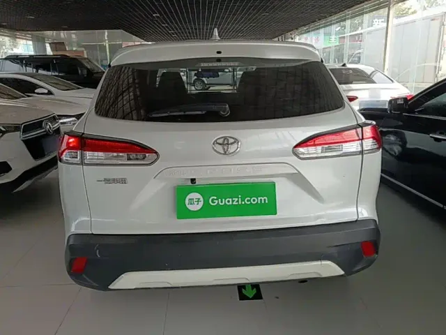 Toyota Corolla Cross — Фото автомобиля 5