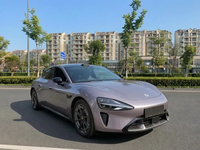 Xiaomi SU7 — Фото автомобиля 3