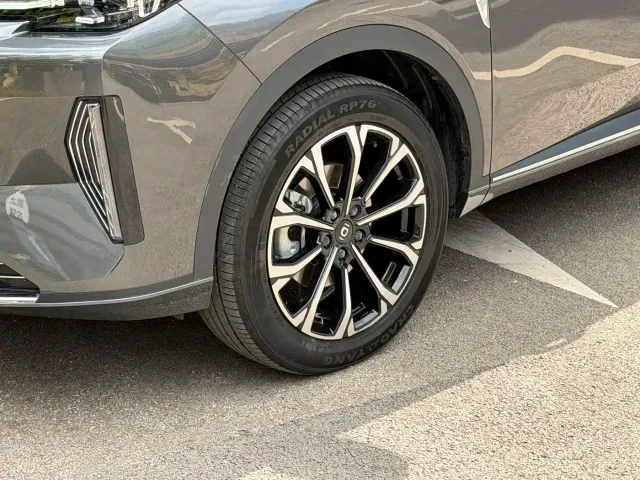Changan Qiyuan Q05 — Фото автомобиля 9
