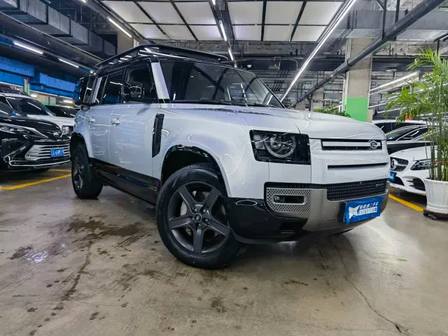 Land Rover Defender — Фото автомобиля 3