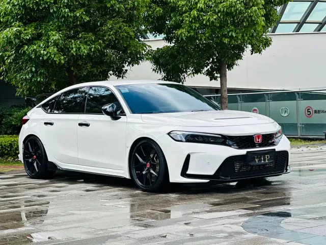 Honda Civic — Фото автомобиля 3