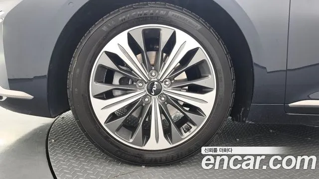 Kia K8 Hybrid — Фото автомобиля 5