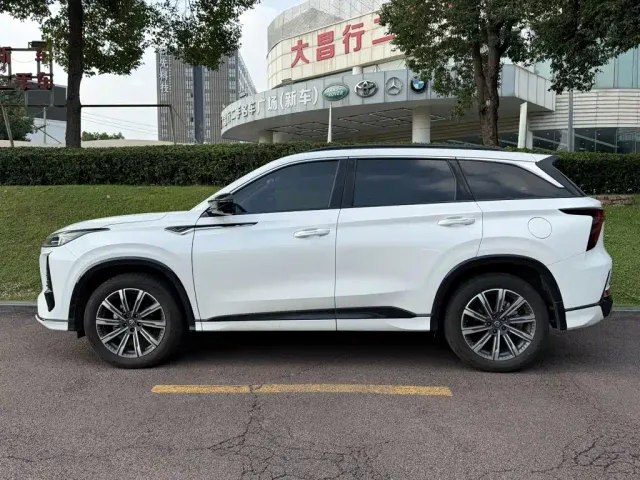 Changan CS75 Plus — Фото автомобиля 3