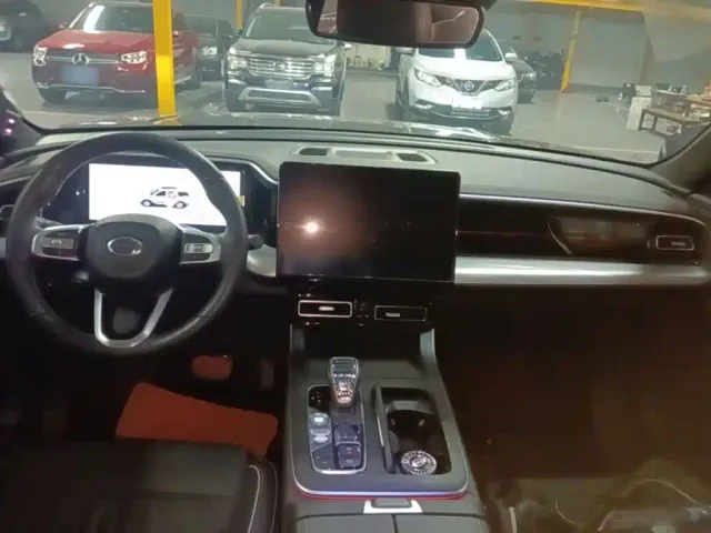 GAC Trumpchi GS8 — Фото автомобиля 9