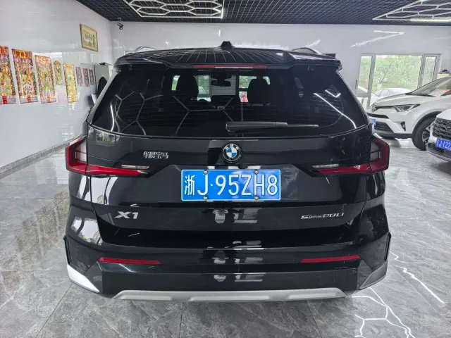 BMW X1 — Фото автомобиля 6