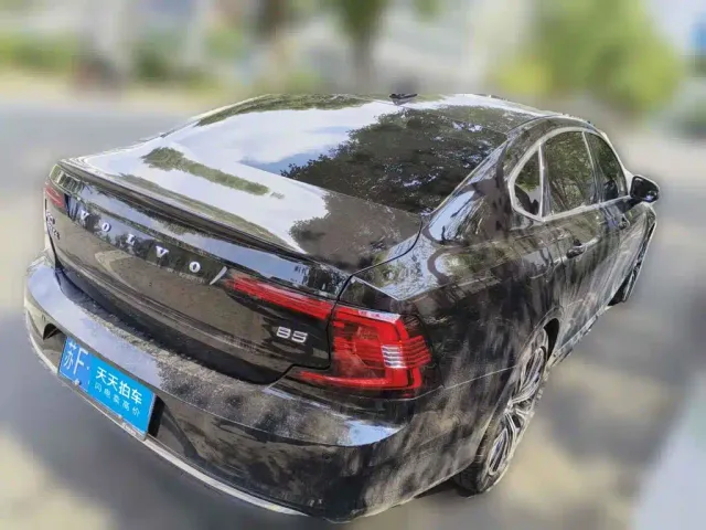 Volvo S90 — Фото автомобиля 5