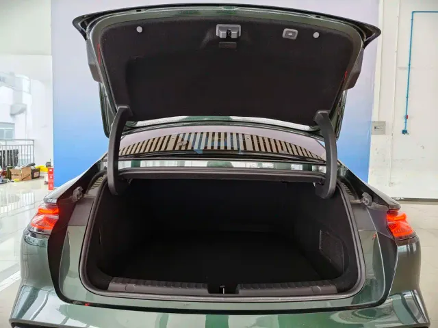 Geely Galaxy Xingyao 8 — Фото автомобиля 25