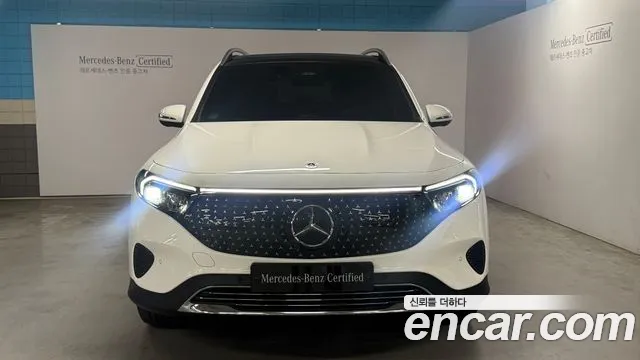Mercedes-Benz EQB — Фото автомобиля 3