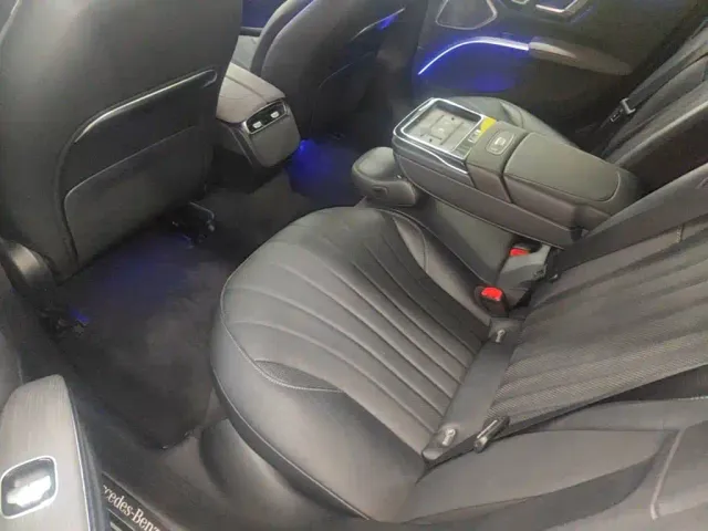 Mercedes-Benz EQS — Фото автомобиля 16