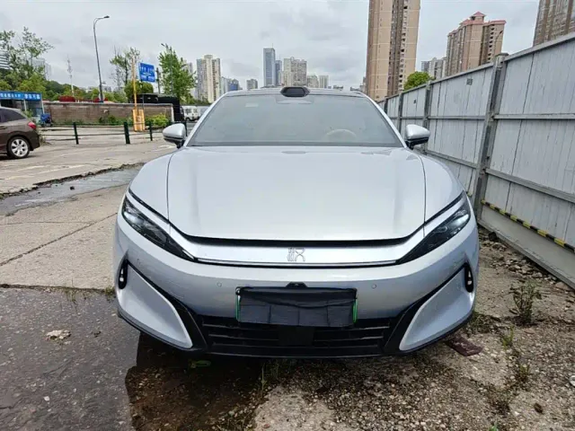 BYD Han L — Фото автомобиля 2