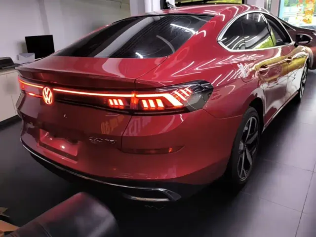 Volkswagen Lamando — Фото автомобиля 6