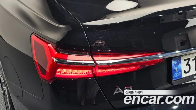 Audi A6 45 TFSI quattro Premium — Фото автомобиля 23