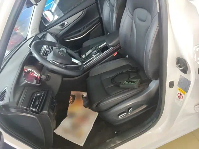 Changan CS75 — Фото автомобиля 14