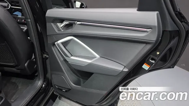 Audi Q3 40 TFSI quattro Premium — Фото автомобиля 23