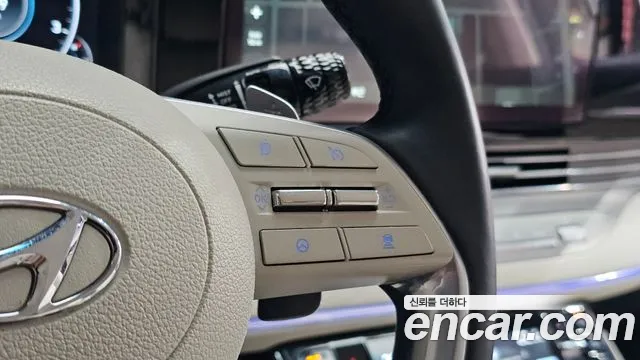Hyundai Grandeur New — Фото автомобиля 16