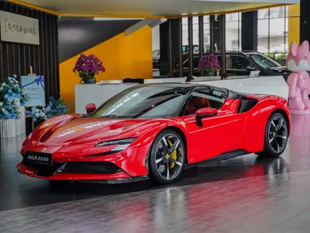 Ferrari SF90 — Фото автомобиля 8