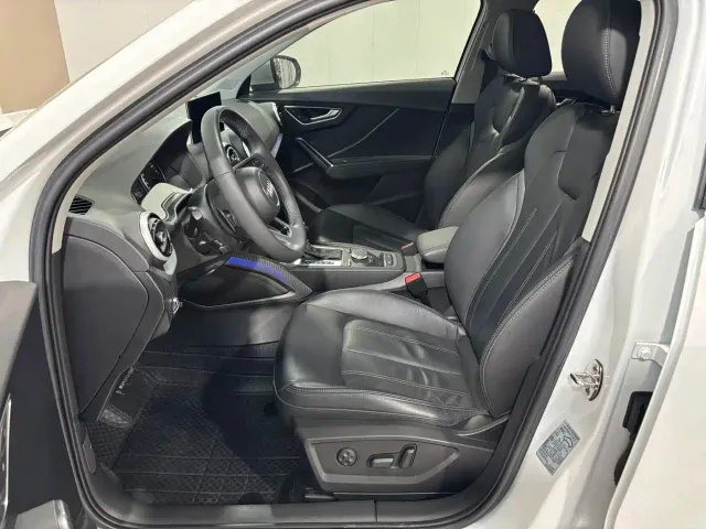 Audi Q2L — Фото автомобиля 7