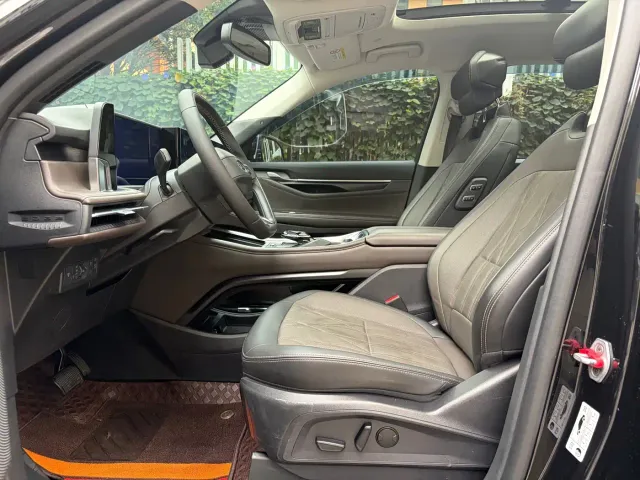 Ford Edge — Фото автомобиля 25