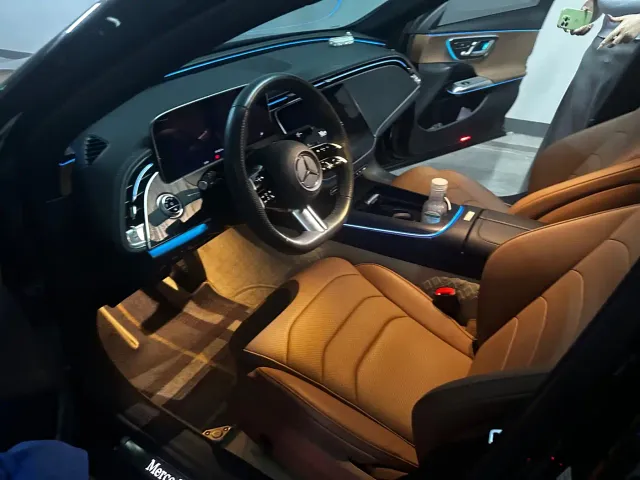Mercedes-Benz E-Class — Фото автомобиля 10