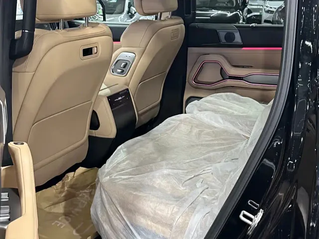 BYD FangChengBao Leopard 8 — Фото автомобиля 6