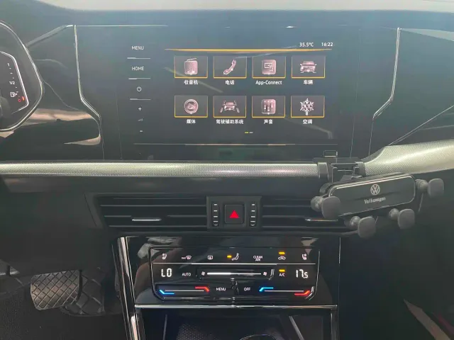 Volkswagen Passat — Фото автомобиля 5