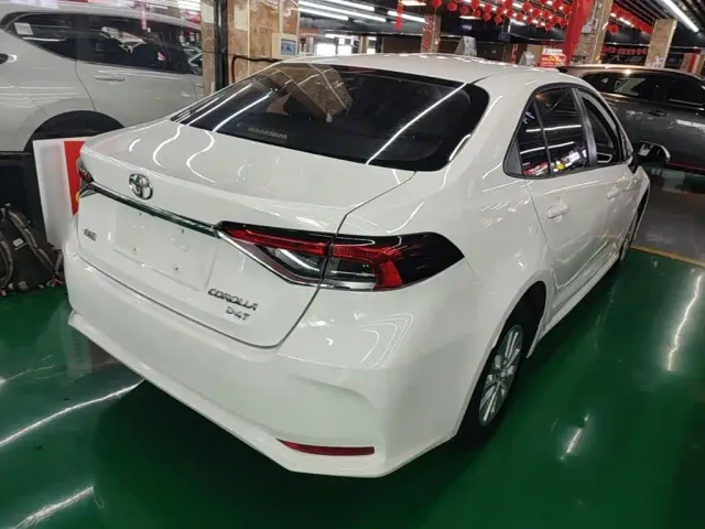 Toyota Corolla — Фото автомобиля 6