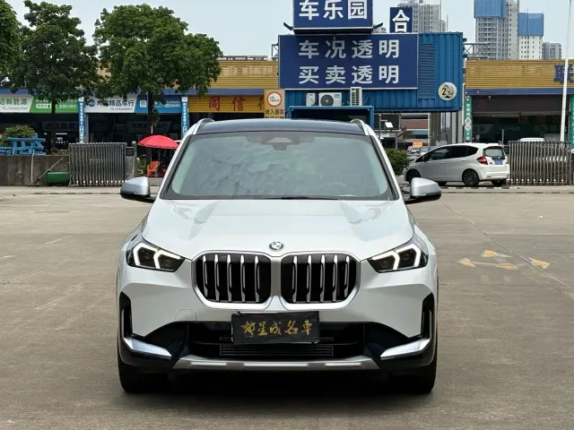BMW X1 — Фото автомобиля 2