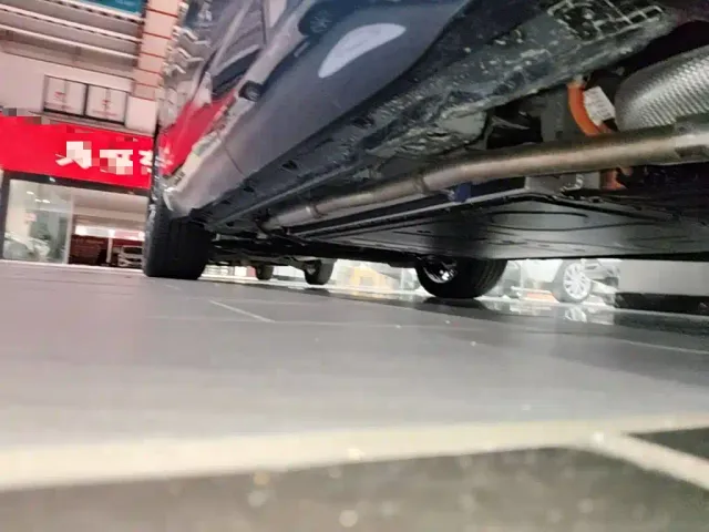 Geely Galaxy M9 — Фото автомобиля 21