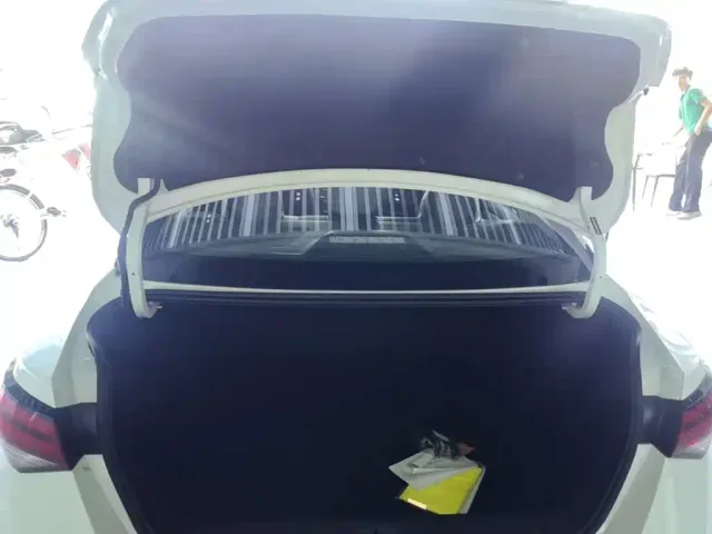 Nissan Sylphy — Фото автомобиля 18
