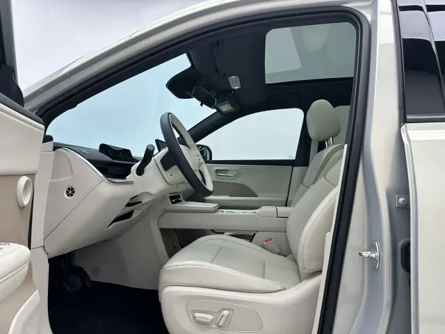 Toyota BoZhi 3X — Фото автомобиля 5
