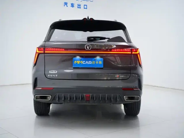 Changan CS75 Plus — Фото автомобиля 15