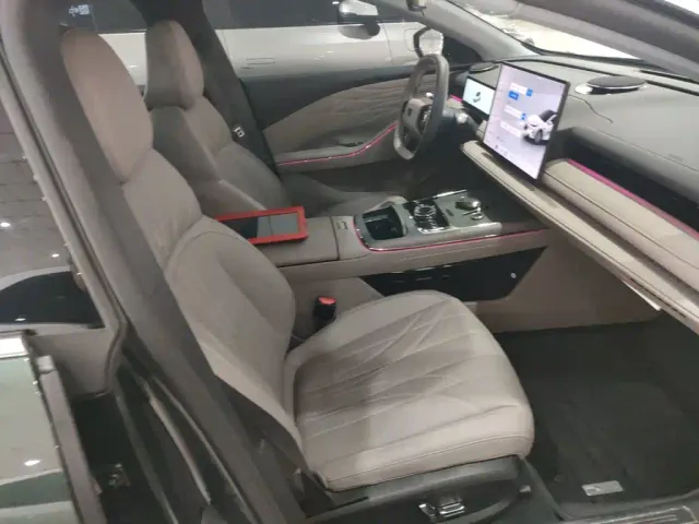 Geely Galaxy Xingyao 8 — Фото автомобиля 19